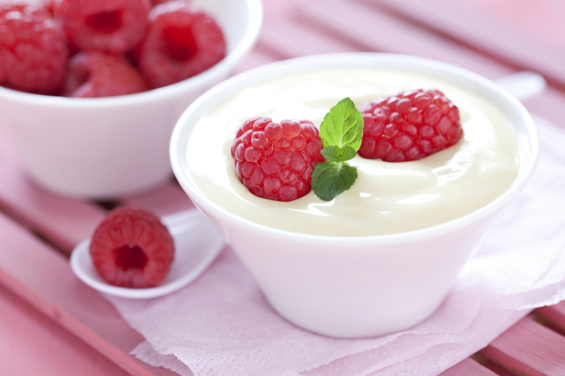 cream-milk-yogurt-dessert_2aa42